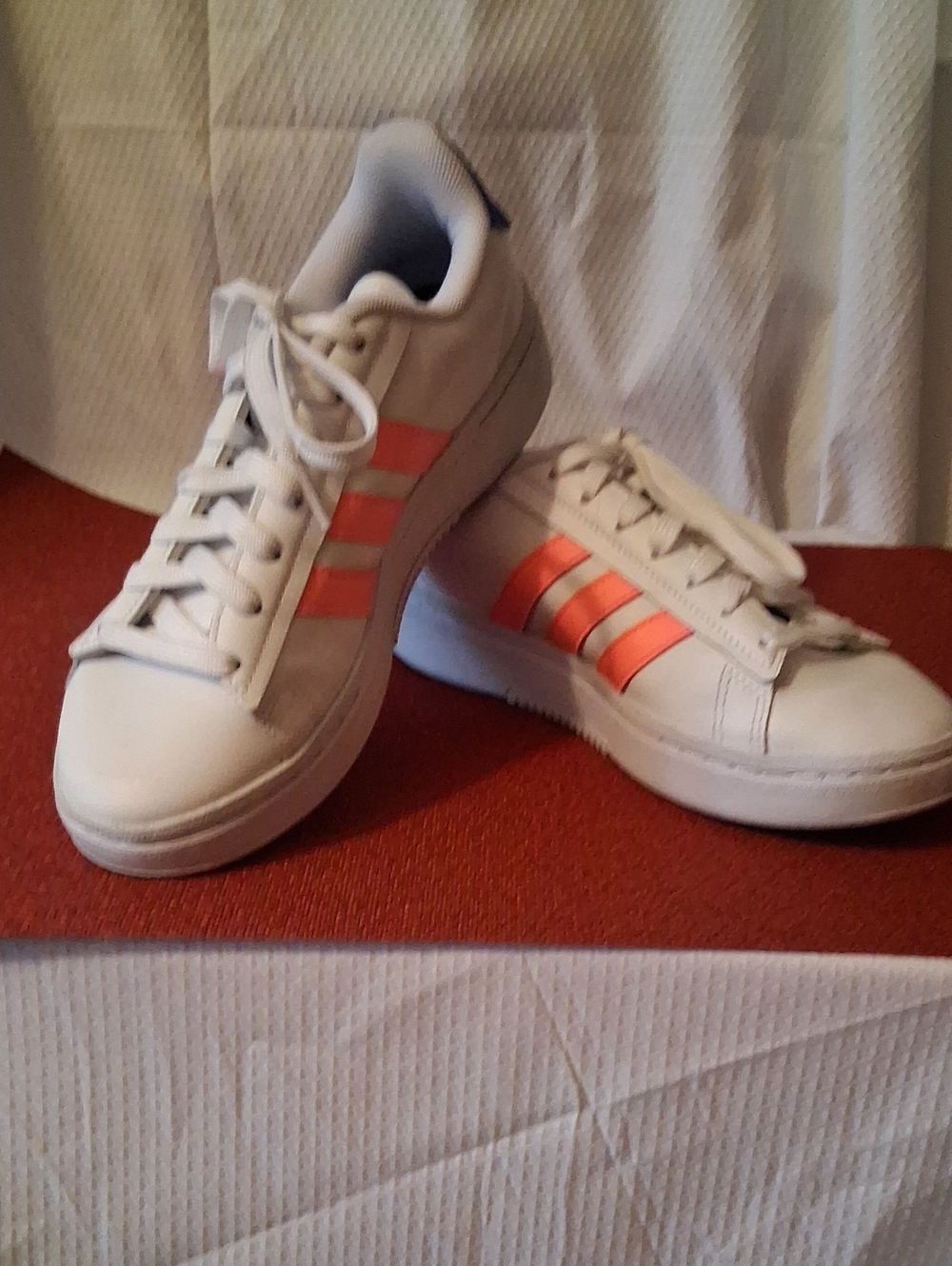 Women's Size 6 Adidas White Low-Top Sneakers with Coral Stripe Accents